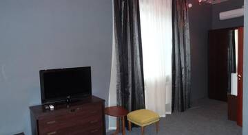 Фото номера Двухместный номер  Гостиница Верона г. Ейск 6