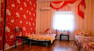 Фото номера Семейный номер-студио Гостевой дом Guesthouse Ekaterina г. Ейск 14