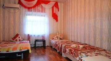 Фото номера Семейный номер-студио Гостевой дом Guesthouse Ekaterina г. Ейск 15