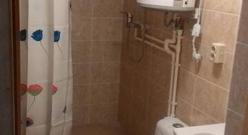 Фото номера Семейный номер с душем Гостиница Morskaya Guest House г. Ейск 10