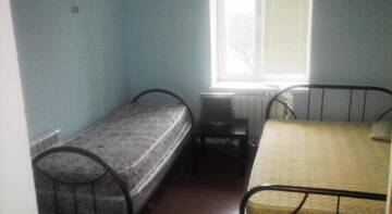 Фото номера Трехместный номер &quot;Комфорт&quot; с душем Гостевой дом Mini-hotel Akvarel г. Ейск 2