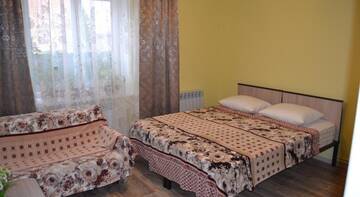 Фото номера Люкс с 2 спальнями Гостиница Leto Guest House г. Ейск 5