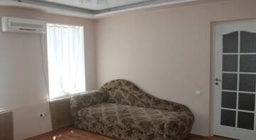 Фото номера Семейный номер с общей ванной комнатой Гостиница Guest house Akvarel г. Ейск 9