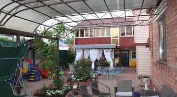 Фото номера Улучшенные апартаменты Гостиница Viktoria Guest House г. Ейск 15