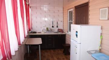 Фото номера Улучшенные апартаменты Гостиница Viktoria Guest House г. Ейск 10
